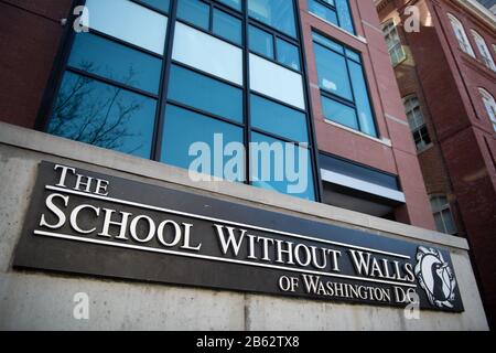 Washington, USA. Januar 2020. Eine allgemeine Ansicht der Schule Ohne Wände, die am Montag wegen Reinigungsarbeiten geschlossen wurde, nachdem ein Mitarbeiter mit jemandem in Kontakt kam, der positiv auf das COVID-19 Coronavirus getestet wurde, wie am 9. März 2020 in Washington, DC (Graeme Sloan/Sipa USA) Credit: SIPA USA/Alamy Live News zu sehen war Stockfoto