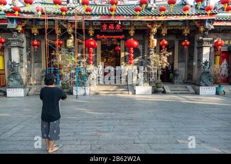 Yangon, MYANMAR - 23. JANUAR 2020: Kheng Hock Keong buddhistischer Tempel zu Ehren von Mazu, der chinesischen Meeresgottheit, der im Jahr 1863 fertiggestellt wurde. Stockfoto