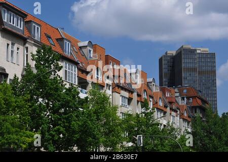 Hochhaus ´Steglitzer Kreisel´, Schloßstraße, Steglitz, Berlin, Deutschland Stockfoto