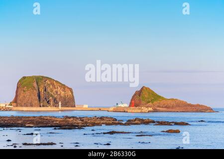 Japan, Hokkaido, Shiretoko-Nationalpark, Hafen von Utoro Stockfoto