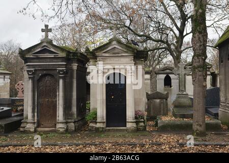 Montmartre Friedhof (Cimetière de Montmartre) in Paris, Frankreich. Stockfoto