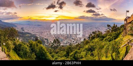 Blick auf Montserrate in Bogota, Kolumbien Stockfoto