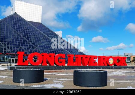 Die Rock and Roll Hall of Fame and Museum in Cleveland, Ohio, USA. Stockfoto