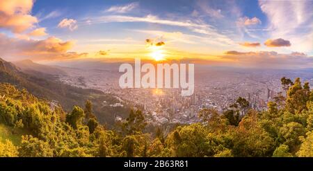 Blick auf Montserrate in Bogota, Kolumbien Stockfoto