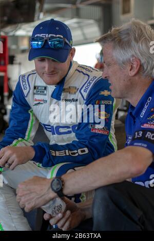 Avondale, Arizona, USA. März 2020. TY Dillon (13) geht auf die Strecke, um für den FanShield 500 auf dem Phoenix Raceway in Avondale, Arizona zu trainieren. (Bild: © Logan Arce/ASP) Stockfoto