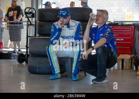 Avondale, Arizona, USA. März 2020. TY Dillon (13) geht auf die Strecke, um für den FanShield 500 auf dem Phoenix Raceway in Avondale, Arizona zu trainieren. (Bild: © Logan Arce/ASP) Stockfoto