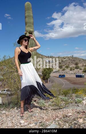 Avondale, Arizona, USA. März 2020. Ashley Busch fährt auf dem Phoenix Raceway in Avondale, Arizona, zum FanShield 500. (Bild: © Logan Arce/ASP) Stockfoto