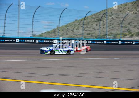 Avondale, Arizona, USA. März 2020. TY Dillon (13) kämpft um Position für den FanShield 500 auf Phoenix Raceway in Avondale, Arizona. (Bild: © Logan Arce/ASP) Stockfoto