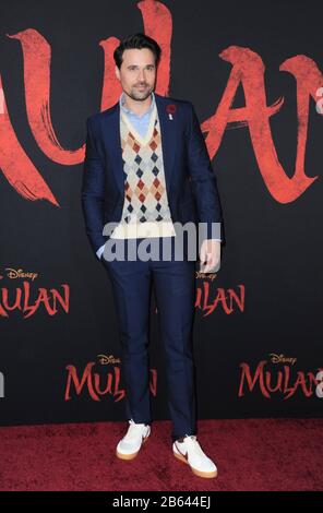 Los Angeles, Kalifornien. März 2020. Bei der Ankunft für MULAN Premiere, El Capitan Theatre, Los Angeles, CA 9. März 2020. Credit: Elizabeth Goodenough/Everett Collection/Alamy Live News Stockfoto