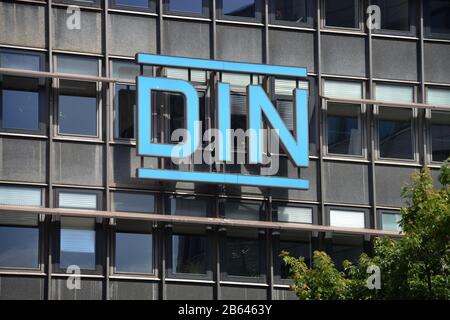 DIN, Burggrafenstrasse, Tiergarten, Mitte, Berlin, Deutschland Stockfoto