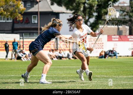 Südkalifornien Frauen des Troy-Angreifers Izzy McMahon (22) während eines NCAA-Lacrosse-Matches, Sonntag gegen die California Golden Bears, 8. März 2020, in Los Angeles, Kalifornien, USA. (Foto von IOS/Espa-Images) Stockfoto