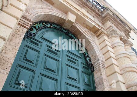 Großer Herrscherpalast in valletta (malta) Stockfoto