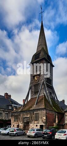 Frankreich, Calvados, Basse-Normandie, einer der wichtigsten Stätten Honfleur, die Kirche der Heiligen Katharina ist die größte Holzkirche Frankreichs, der separate Kirchturm.aus dem 15. Jahrhundert, Stockfoto