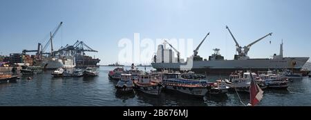 Muelle Prat Pier im Hafen von Valparaiso, Chile Stockfoto