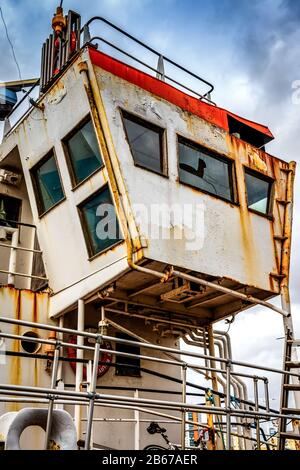 Ein Slice of Reality modern Art von Richard Wilson auf der Greenwich Peninsula Stockfoto