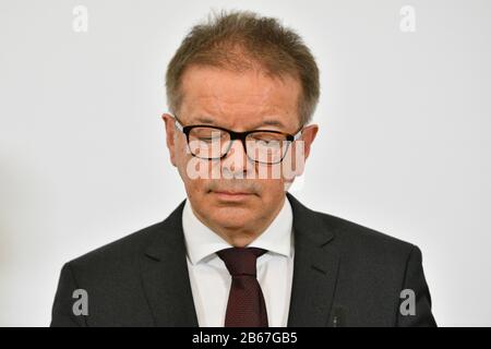 Wien, Österreich. März 2020. Pressekonferenz, weitere Maßnahmen zum Coronavirus im Bundeskanzleramt in Wien mit Gesundheitsminister Rudolf Anschober. Kredit: Franz Perc / Alamy Live News Stockfoto