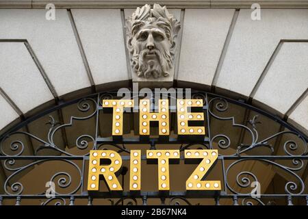 Das Ritz Hotel London, England, Vereinigtes Königreich Stockfoto