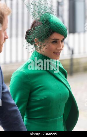 London, Großbritannien. März 2020. Meghan Markle, Duchess of Sussex, kommt in der Westminster Abbey an, um am Commonwealth Day in London, Großbritannien, am 9. März 2020 am jährlichen Commonwealth Service in der Westminster Abbey teilzunehmen. Credit: Ray Tang/Xinhua/Alamy Live News Stockfoto