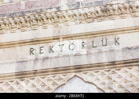 11. SEPTEMBER 2017, TÜRKEI, ISTANBUL: Historisches Gebäude der Rektorenstelle der staatlichen Universität Stockfoto