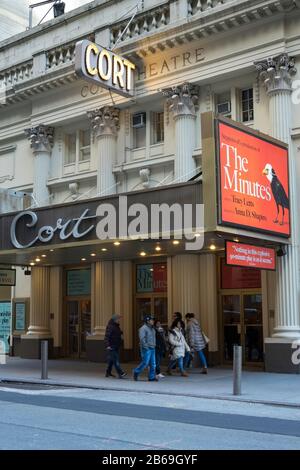 „The Minutes“ im Cort Theatre, Times Square, NYC, USA 2000 Stockfoto