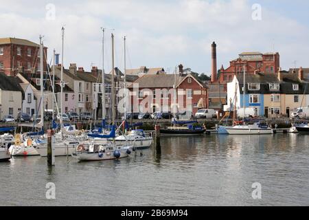 Weymouth Quay: The Cove and Cove Row vom Custom House Quay: Weymouth, Dorset, Großbritannien Stockfoto