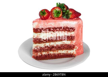 Nahes isoliertes Stück rosafarbener Erdbeer-Mascarpone-Kuchen mit frischen Beeren und Rosmarinblättern auf Platte auf blauem Grund mit Kopierraum, Oberteil vie Stockfoto