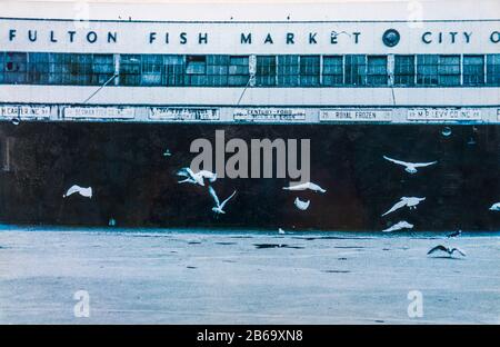 Das ehemalige Fulton Fish Market Tin Building in Lower Manhattan ist in diesem Dateifoto von 1973 zu sehen. (© Richard B. Levine) Stockfoto