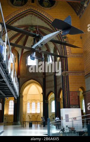 Ein biplanare Breguet Typ R.U1-Anzeige im Musee des Arts Et Metiers (Museum für Kunst und Handwerk) Paris.Frankreich Stockfoto