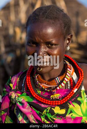 Porträt einer Toposa-Stammfrau, Namorunyang State, Kapoeta, Südsudan Stockfoto