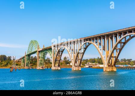 Yaquina Bay Bridge in Newport Oregon USA Stockfoto