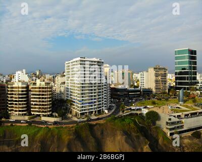 Drohnenfotos von der Costa Verde in Lima Peru Stockfoto