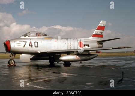 Japanische Luftwaffe JASDF North American F-86F Sabre / japanische Luftwaffe JASDF North American F-86F Sabre Stockfoto