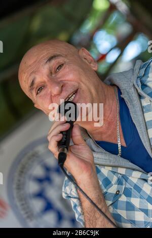 Peter Sebastian - Sänger, Hamburg, Wilhelmsburg, Außenmühlenfest Stockfoto