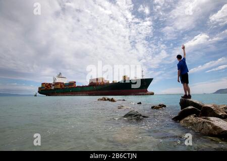 Seaspan New York betritt Port Nelson, Neuseeland Stockfoto