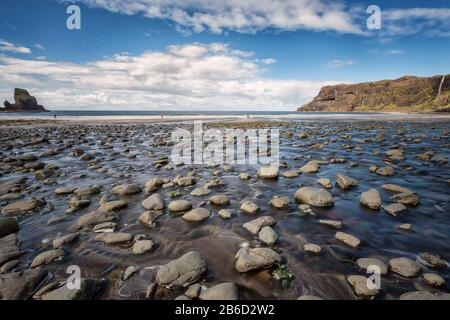 Steine in der Talisker Bay Stockfoto