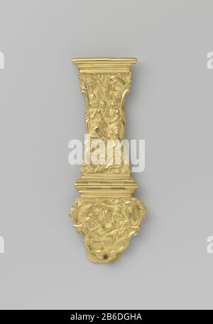 Klammerbuch ein Schlitz mit Darstellungen der drei Engel zu Abraham und der Anbetung der Hirten Beugel van een boekslot van goud, gegoten en geciseleerd, met voorstellingen in reliëf van de drie engelen bij Abraham en de aanbiedering door de herders. De voorstellingen worden omgeven door rocaille-ornamente. Bijbelslot. Hersteller : zilversmid: AnoniemPlaats Herstellung: Den Haag dating: 73Er Physische Kenmerken: Goud, gegoten en geciseleerd Material: Goud Techniek: Gieten / ciseleren Abmessungen: L 6,0 cm. (Middenstuk) × b 3,0 cm. (Middenstuk) × l 3,7 cm. (Klamp) × b 3,6 cm. (KLA Stockfoto