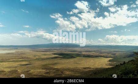 Morgenschuss vom Caldera-Rand des Kraters ngorongoro in tansania Stockfoto