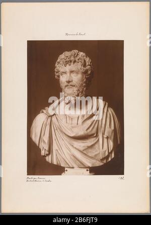 Büste von Septimus Severus Büste des Severus British Museum (Titelobjekt) Büste von Septimus Severus SewerusBuste. British Museum in London. (Titelobjekt) Objekttyp: Fotos Artikelnummer: RP-F 00-4173 Aufschriften/Marken: Beschriftung, Rekto handschriftlich "CWN." (Staat für CW Nijhoff, Direktor der Kunstnijverheidsschule Quellinus.) Name, recto, geprägt 'W. A. MANSELL & CO Stockfoto