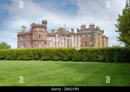 Maybole, Carrick, Schottland - 19. Mai 2012: Außengelände von Culzean Castle, an den Klippen von Ayrshire, öffentlich zugänglich Stockfoto
