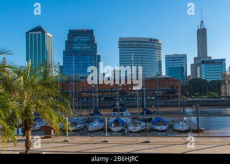 Puerto Madero, neue Hafenstadt mit internationaler Architektur, Buenos Aires, Argentinien Stockfoto