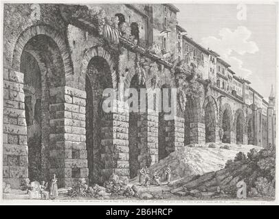 Der Tempel des Herkules Victor auf dem Tivoli Blick auf die Ruinen des Tempels des Herkules Victor auf dem Tivoli. Außerdem, um sein Haus zu sehen. Im Vordergrund ein paar zerbrochene Säulen, Wo: Bei einer Figurengruppe: Eine Frau, die auf einem Stuhl sitzt, ein Baby stillt, umgeben von einem Mann und zwei Frauen und einem Kind an der Leine. Links Für eine sitzende, sich drehende alte Frau und eine junge Frau stehen. Text auf Italienisch im unteren Rand. Unten rechts nummeriert: T. 15. Hersteller: Druckhersteller: Luigi Rossini (auf dem Objekt angegeben) zur Zeichnung von: Luigi Rossini (auf dem Objekt angegeben) Ort Herstellung: Rom Datum: 18324-Schar Stockfoto