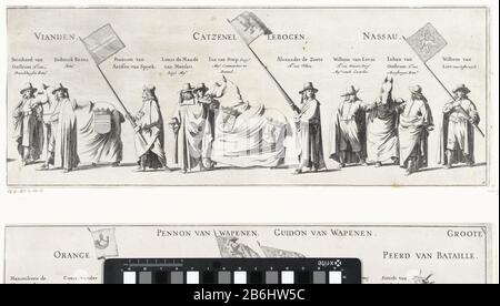 Die Grabprozession von Frederik Hendrik (Blatt Nr. 17), 1647 Die Grabprozession von Gouverneur Friedrich Henry, 's-Gravenhage 1647 (Serientitel) De begrafenistoet van stadhouder Frederik Hendrik te s-Gravenhage op 10 mei 1647. Plaat NR. 17 traf een deel van de stoet met vaandeldragers en drie paarden, boven de personen staan hun naam en functie. Onderdeel van een Serie van 30 platen en en 20 tekstbladen, bedoeld om aan elkaar geplact te worden. Hersteller : Hersteller: Pieter Nolpenaar Tekening van: Pieter Jansz. Postuitgever: Pieter Jansz. Postdrukker: Nicolaes van Ravesteynverlener van Stockfoto