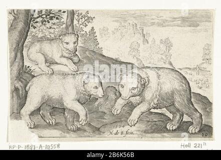 Drei trägt Animalivm qvadrvpedvm (Serientitel) Tiere in der Natur (Serientitel) Drei BerenAnimalivm qvadrvpedvm (Serientitel) Tiere in der Natur (Serientitel) Immobilientyp: Drucken Seriennummer 10 / 12Objectnummer: RP-P-1897-A-19558ogusentie Catalvern 3 (Stempel der Marke Hollo10) Hinweis: 2: Hollvern-3 (Beschriftung A10) Lugt 2228 Hersteller: Druckmaschine: Nicolaes de Bruyn (denkmalgeschütztes Gebäude) in seinem Entwurf: Nicolaes de Bruyn Verlag: Claes Jansz. Visscher (II) Ort Herstellung: Druckmaschine: Niederlande Herausgeber: Amsterdam Datum: 1594 und Stockfoto