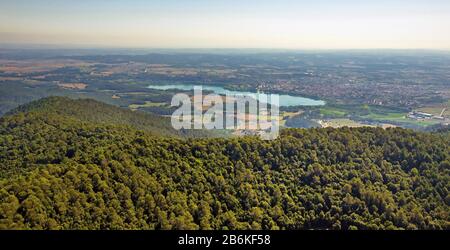 , Stadt Banyoles mit See Estany de Banyoles, Luftbild, 18.07.2014, Spanien, Katalonien, Girona, Banyoles Stockfoto