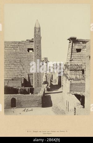 Ein Bild von Ramses II E 77 Tempel von Luxor mit Obelisk von Ramses II. Oberägypten (Titelobjekt) Das Foto ist Teil der von Richard Polak gesammelten Fotoserie von Egypte. Hersteller : Fotograf: Antonio Beato (Listed Property) Herstellung: Ägypten Datum: CA. - ca. Technische Merkmale von 1598: Foto auf Pappe mit onderschrift. Material: Fotopapier, Papierkartontechnik: Albumindruck Abmessungen: Bild: H 278 mm × W 219 mmblad: H 555 mm × W 466 mm Stockfoto