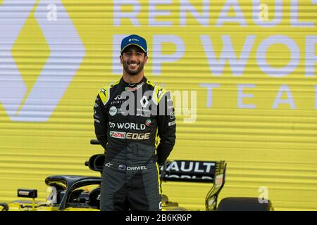 Albert Park, Melbourne, Australien. März 2020. Formel 1, großer Preis von Australien, Ankunftstag; Renault-Fahrer Daniel Ricciardo bei der Markteinführung von Renault Stockfoto