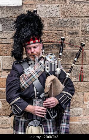 United Kingdon Scotland - Bagpiper in Edinburgh Stockfoto