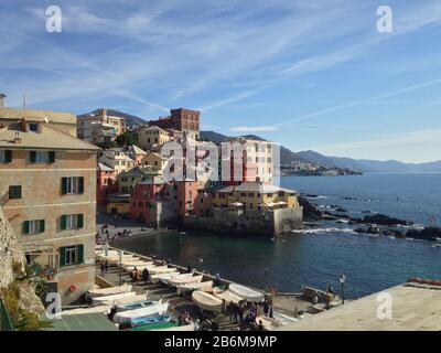 Blick auf die Boccadasse von Genua, Ligurien, Ligurisches Meer, Italien Stockfoto