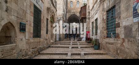 Blick auf die Häuser auf der Straße, das muslimische Viertel, Die Altstadt, Jerusalem, Israel Stockfoto