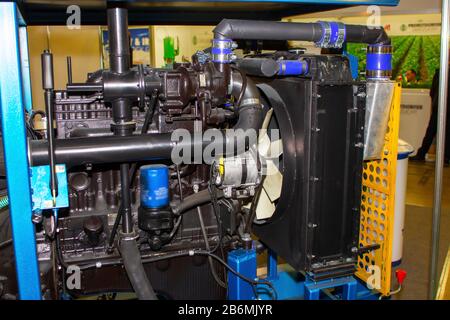 Dieselmotor für den landwirtschaftlichen Einsatz. Leistungsgenerator. Stockfoto